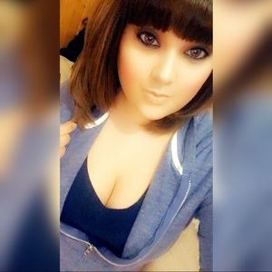 Meet your Posher, Angie